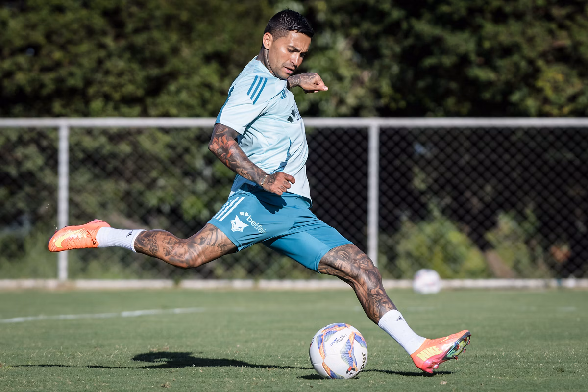 Cruzeiro: Poupado contra o Tombense, Dudu fará reestreia no Mineiro; relembre primeiros jogos