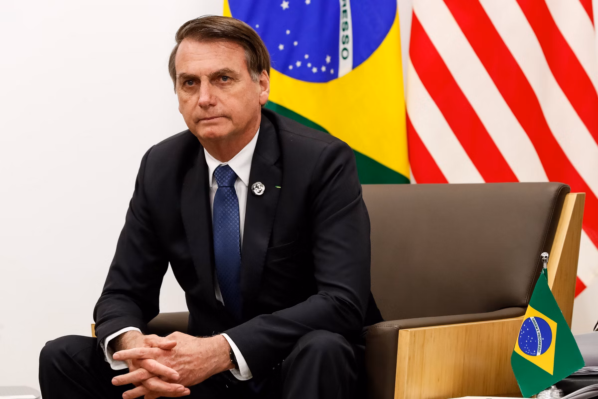 Moraes rejeita novo pedido de Bolsonaro para viagem à posse de Trump nos EUA