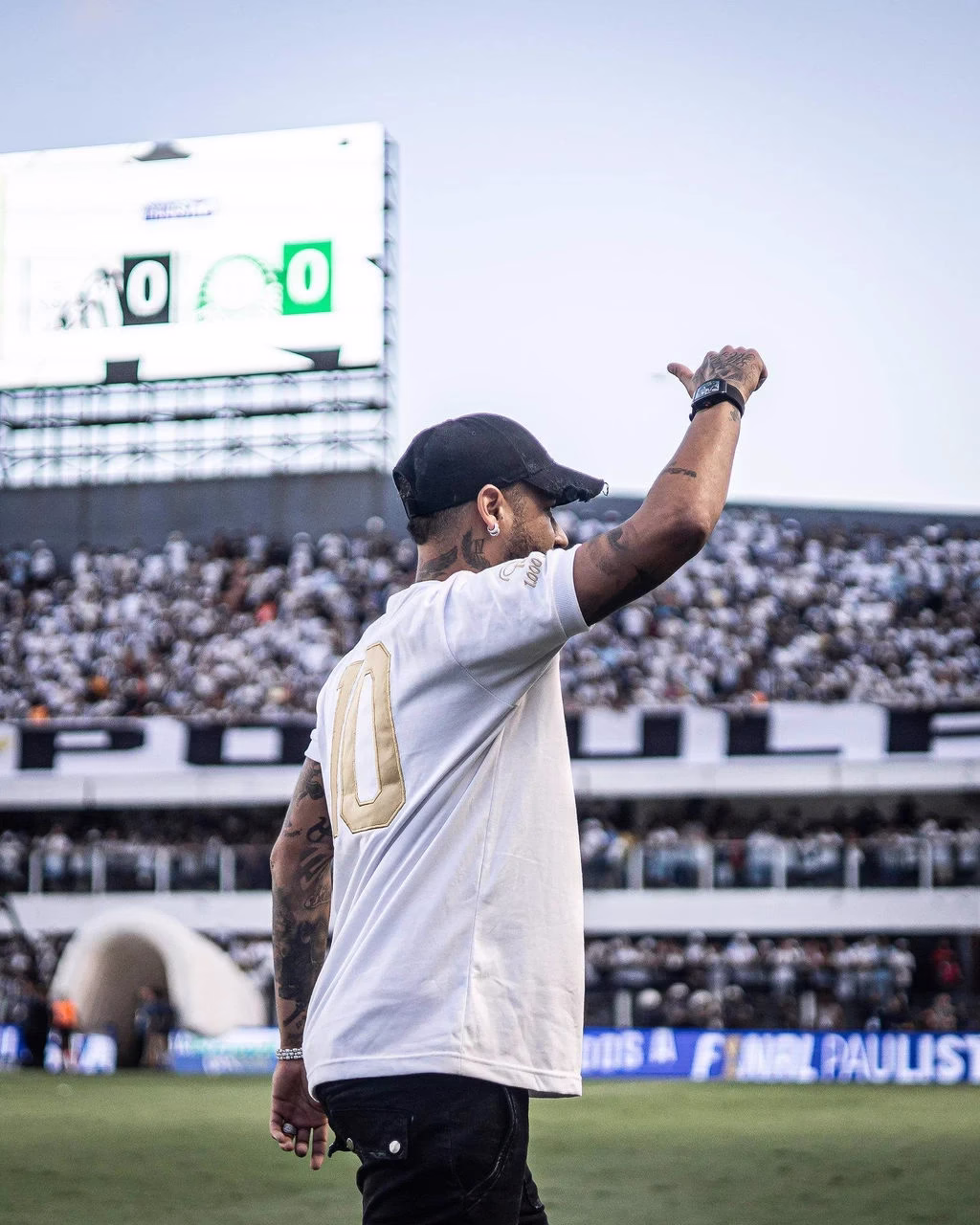 Neymar de volta ao Santos? O que se sabe sobre a negociação