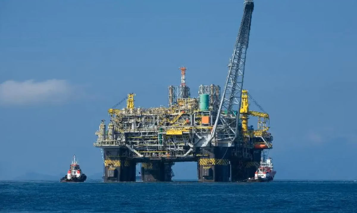 Lucro da Petrobras cai 70% em 2024 após prejuízo no 4ª trimestre; acionistas irão dividir R$ 9,1 bi