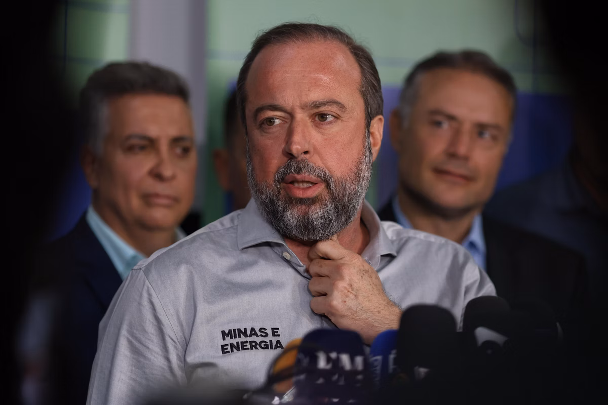 Alexandre Silveira ataca Zema após tarifa dos EUA sobre aço: “entreguista”