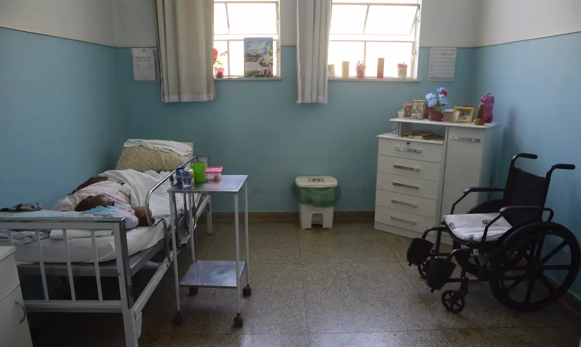Justiça concede pensão a filha de ex-interna de colônia de hanseníase