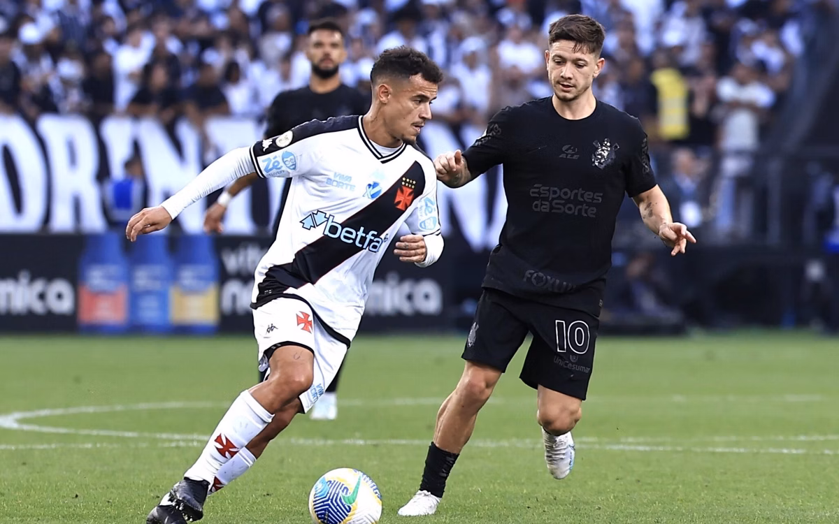 Adversário do Corinthians na Sul-Americana expõe escudo do Vasco