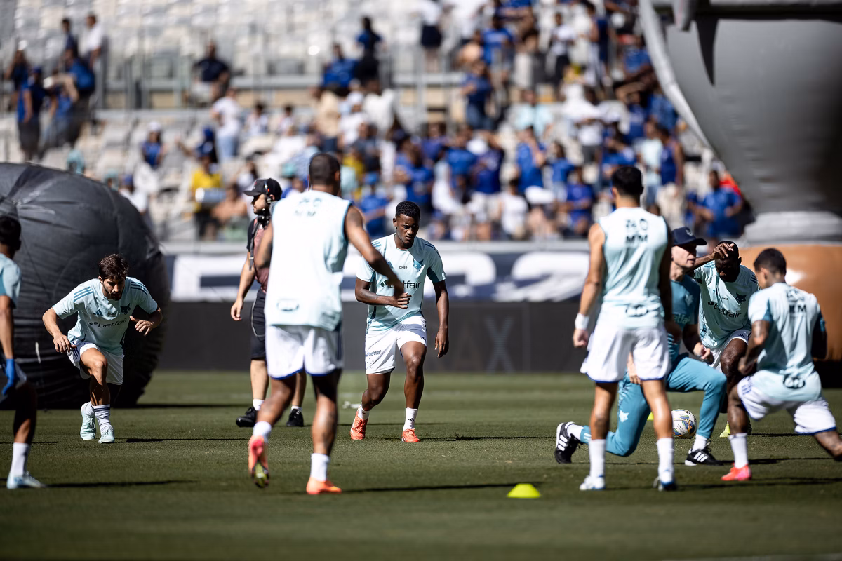 Cruzeiro prepara confirmação de amistosos durante período sem jogos
