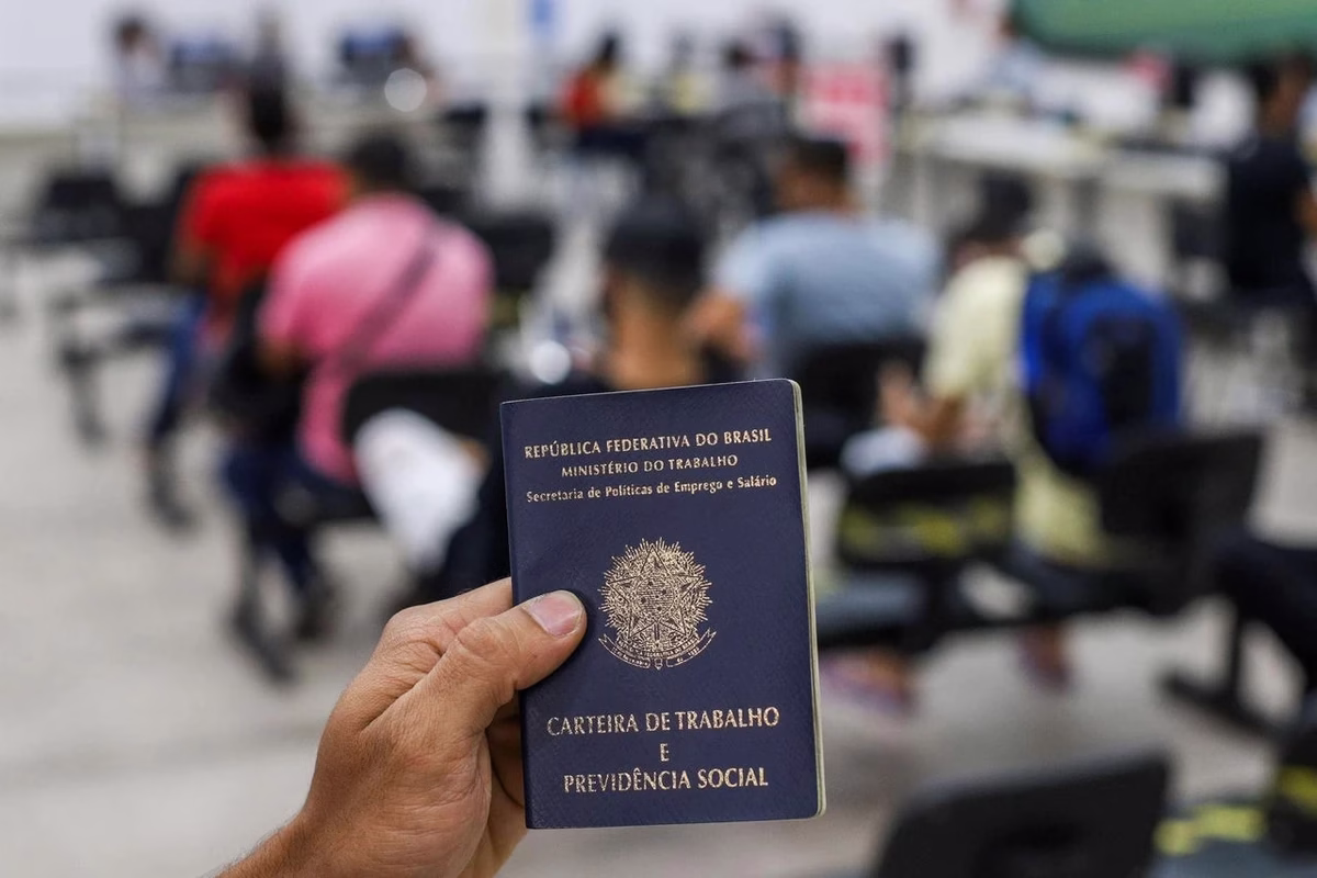 Desemprego cai para 5,8% no 2º trimestre e atinge menor nível da série histórica