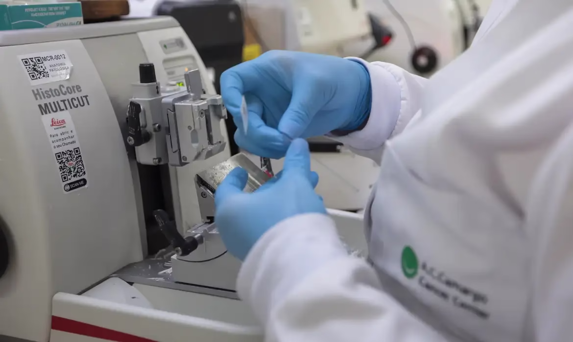 Cura de câncer de próstata pode chegar a até 98%