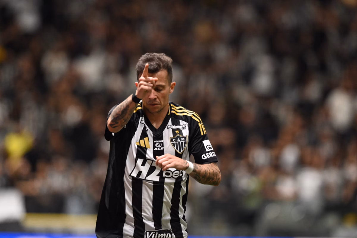 Atlético: Bernard diz que perder a final da Sul-Americana ‘doeu muito mais’ que a da Libertadores
