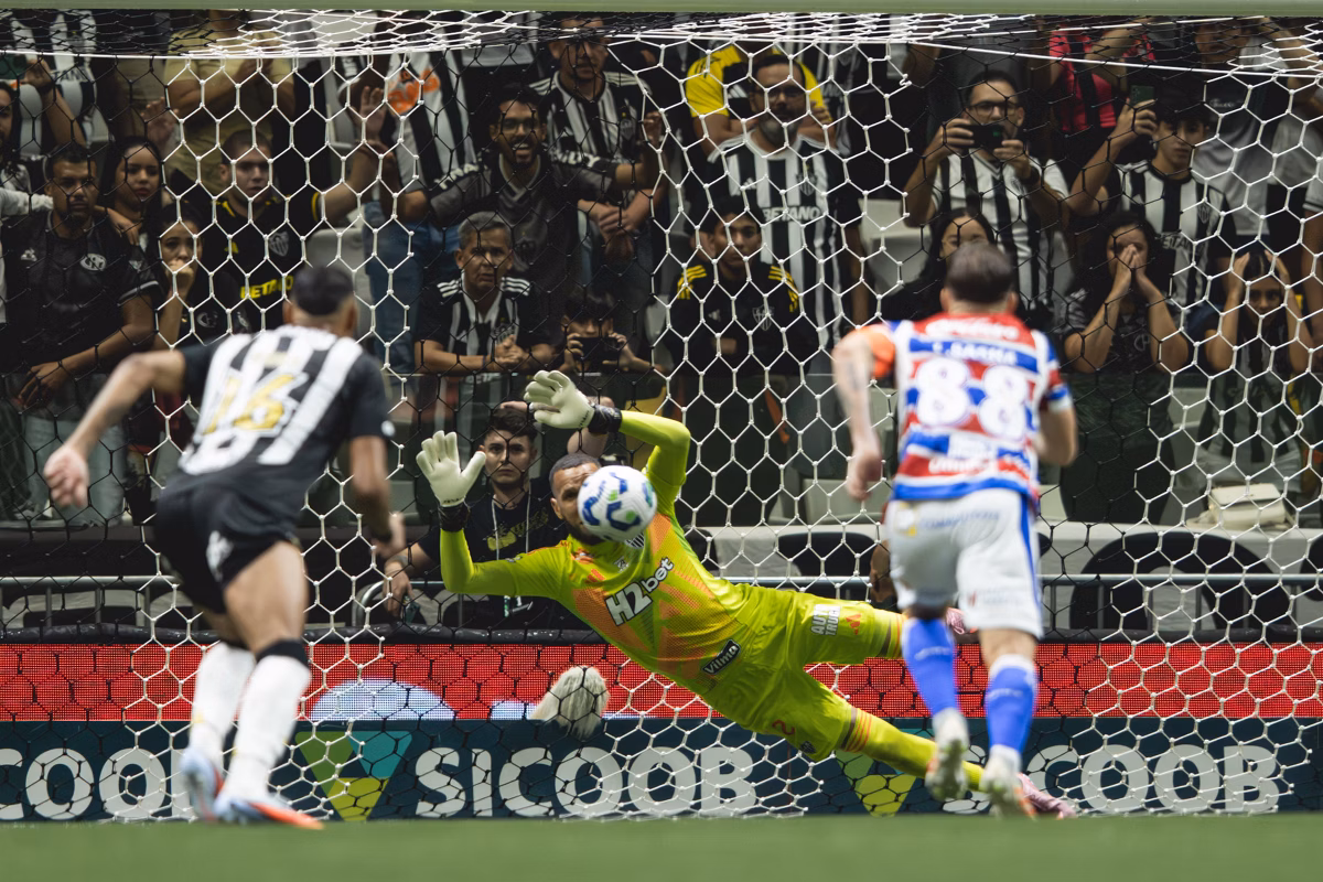 Everson espera aprendizado do Atlético após empate: ‘Melhor agora do que no dia 22’