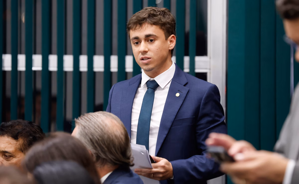 Nikolas Ferreira é condenado a pagar R$ 40 mil em caso de transfobia