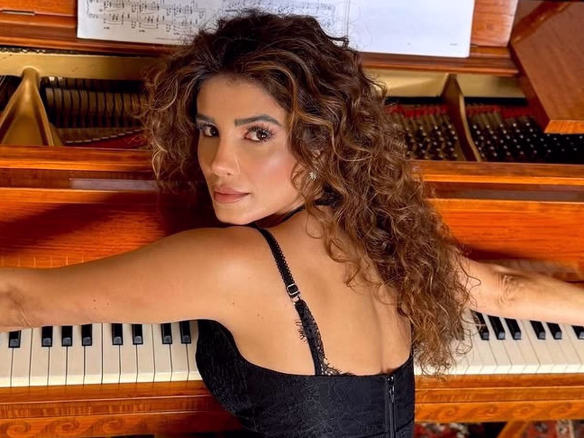 Paula Fernandes revela traição que inspirou composição da releitura de hit de Adele