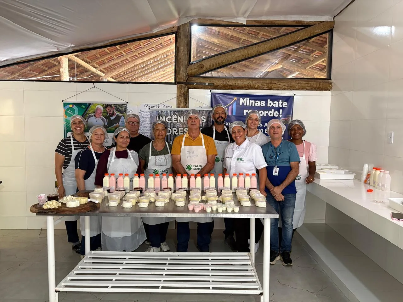 Ipatinga encerra Curso de Derivados do Leite com foco na produção do queijo minas artesanal