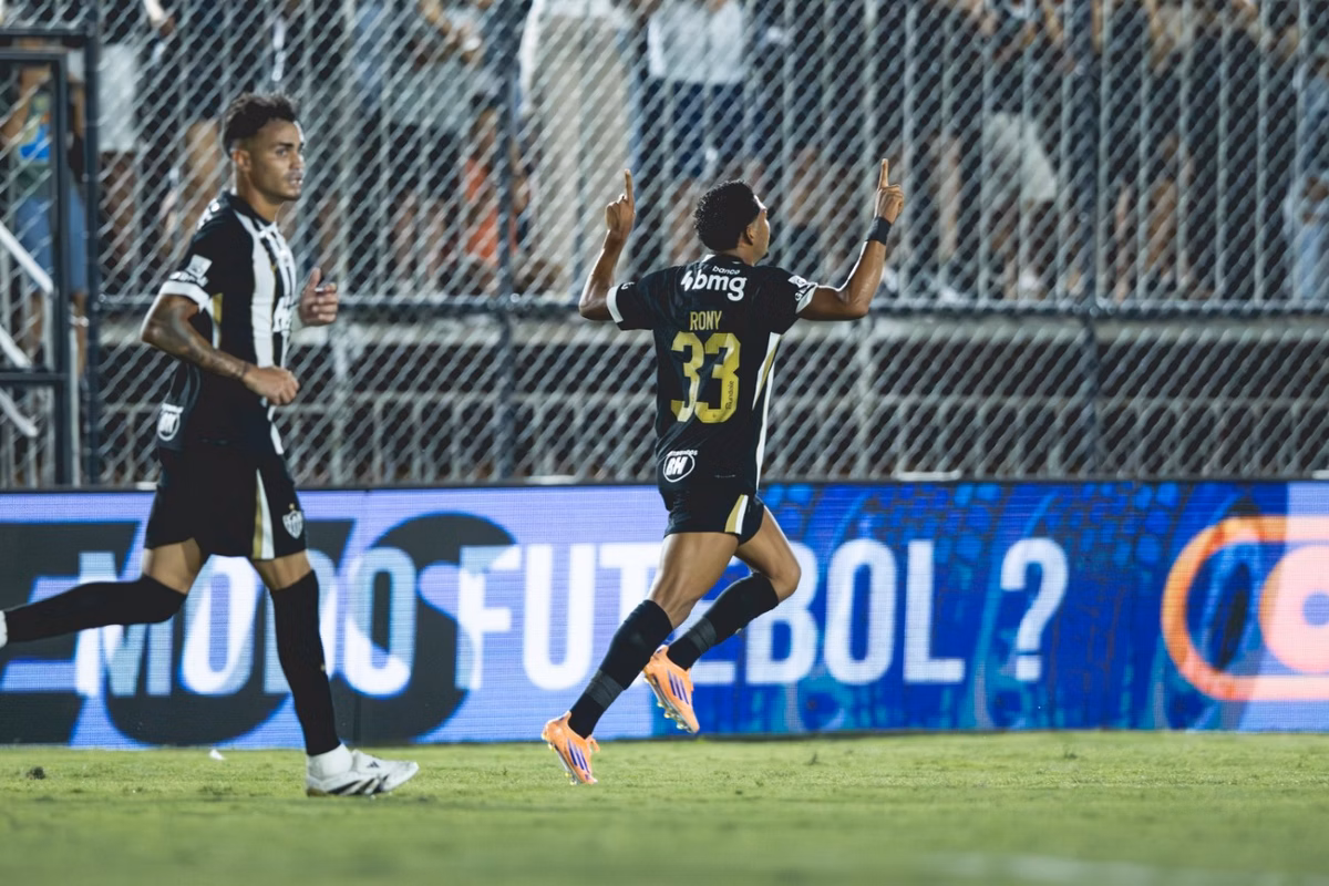 Rony agradece carinho da torcida do Atlético em Montes Claros e vê ‘alívio’ por gol