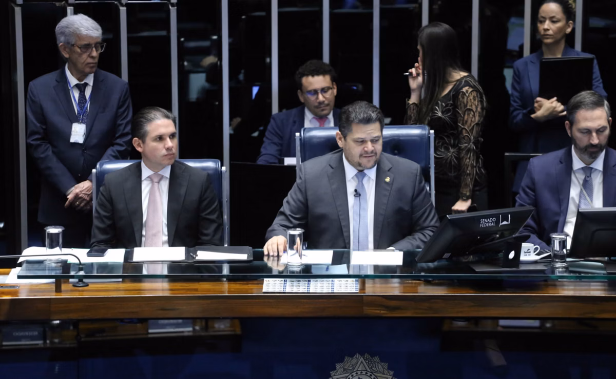 Ano curto pelas eleições, pautas atrasadas e medidas populistas ditarão ritmo do Congresso em 2026