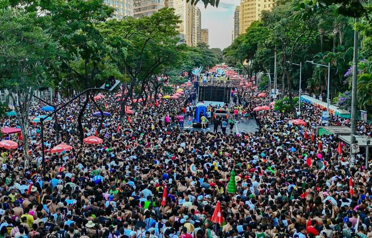 O que dizem os vereadores que se abstiveram na votação sobre proibição de crianças no Carnaval de BH