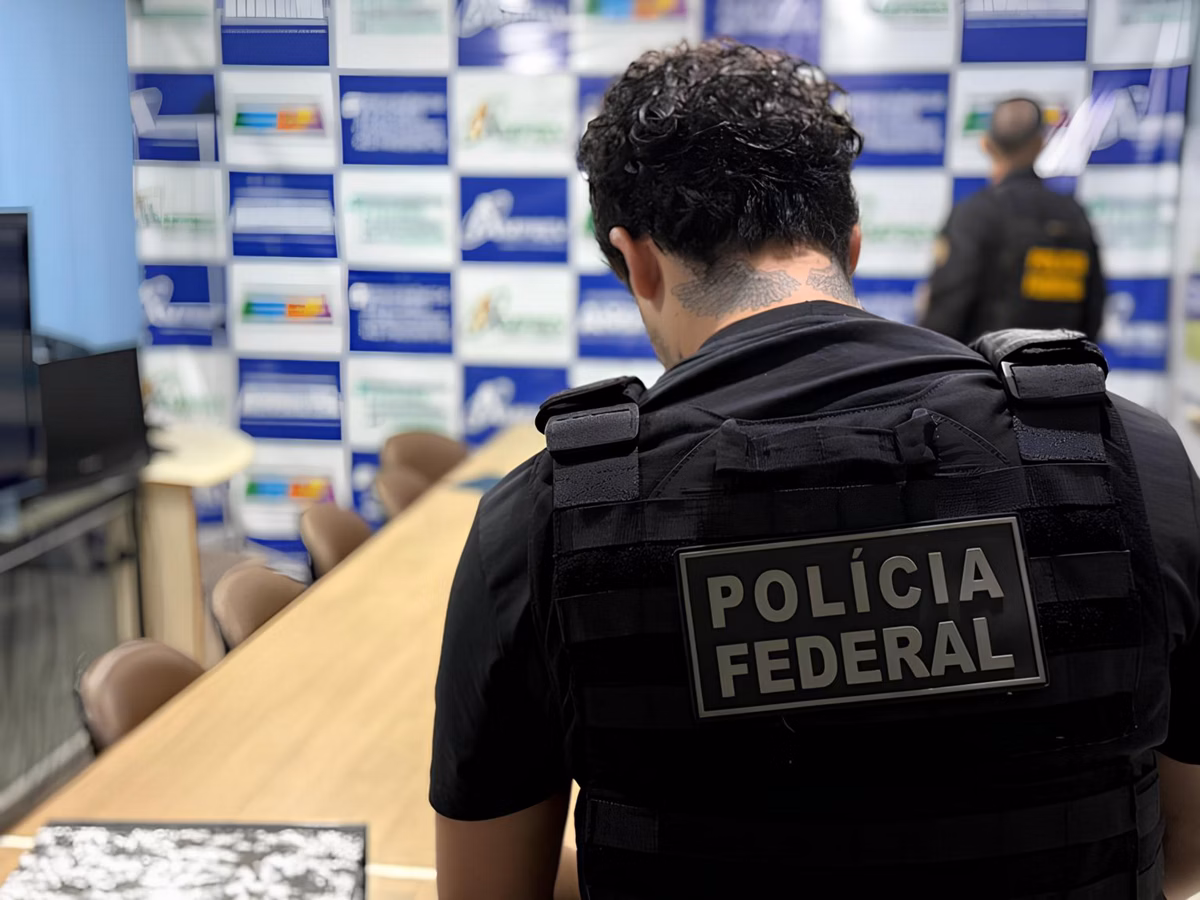Operação da PF mira fundo com irmão de Alcolumbre que aplicou R$ 400 milhões no Banco Master