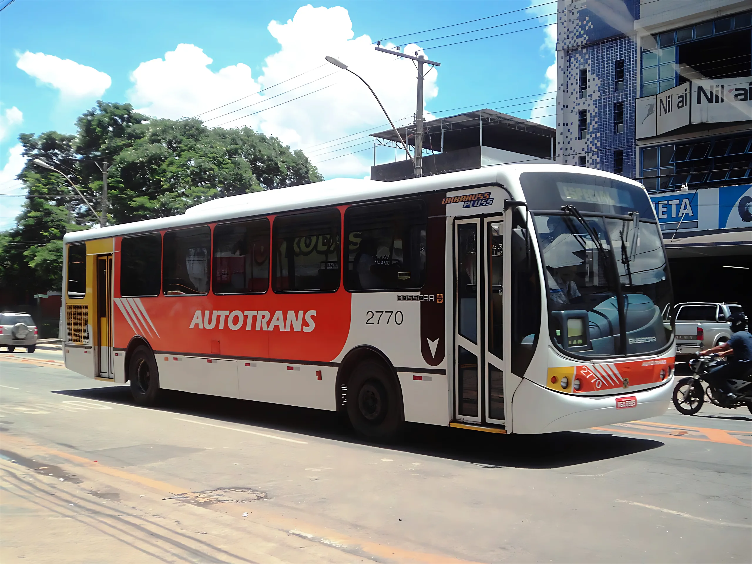 Sindicato alerta para possível paralisação do transporte público no Vale do Aço por atraso de salários