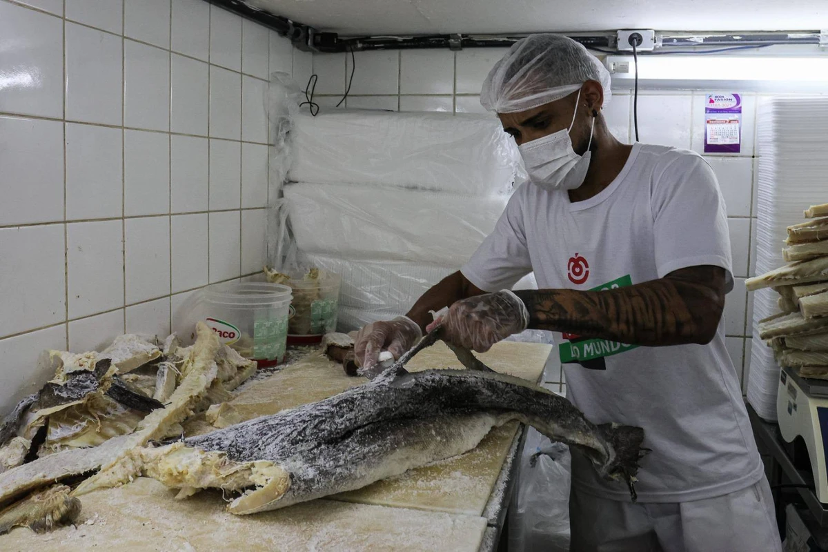 Estabelecimentos estimam alta de até 20% no consumo de peixes em BH durante a Quaresma