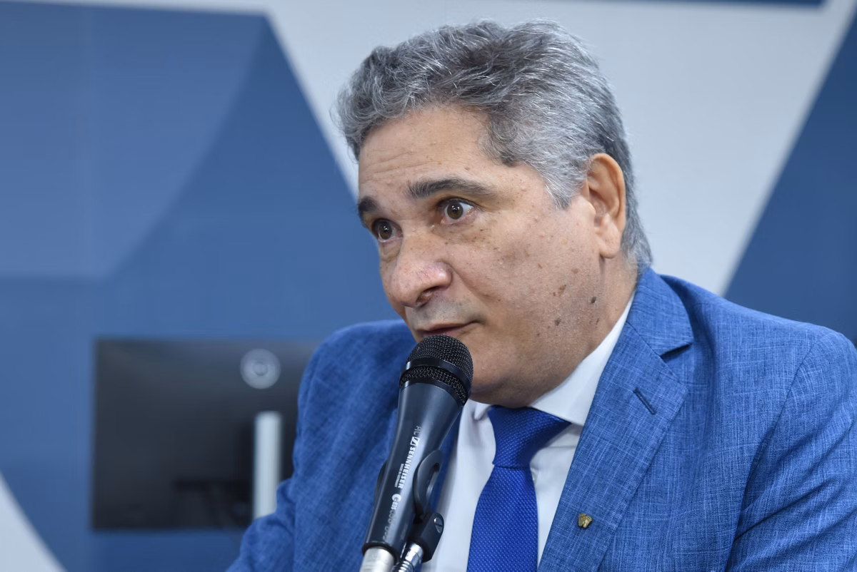 Vereadores iniciam processo de impeachment do prefeito de Governador Valadares, Coronel Sandro