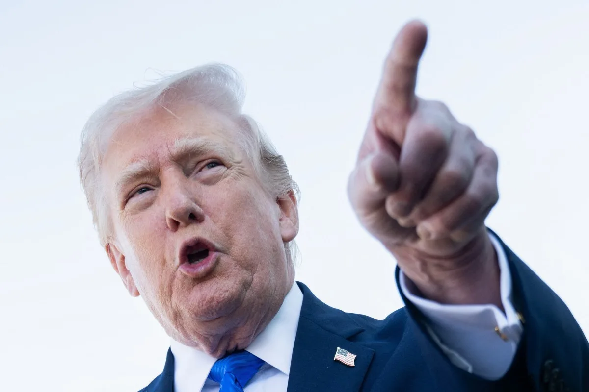 Trump ameaça destruir principal terminal petrolífero do Irã apesar da alta dos preços
