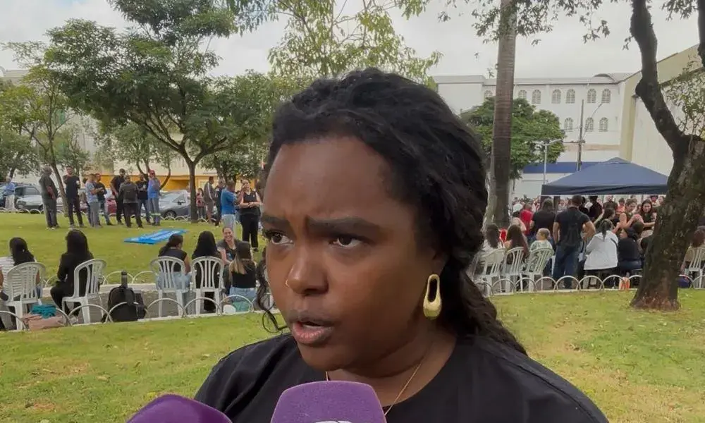 Servidores da saúde aderem à greve e denunciam impacto na vacinação em Timóteo