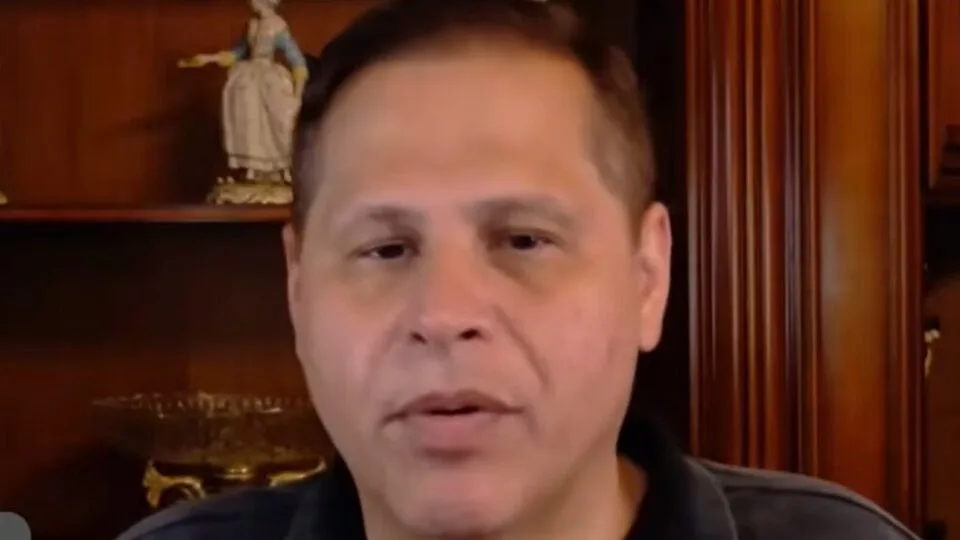 Tagliaferro destaca postura da DPU e alerta: “cada vez pior” para Moraes