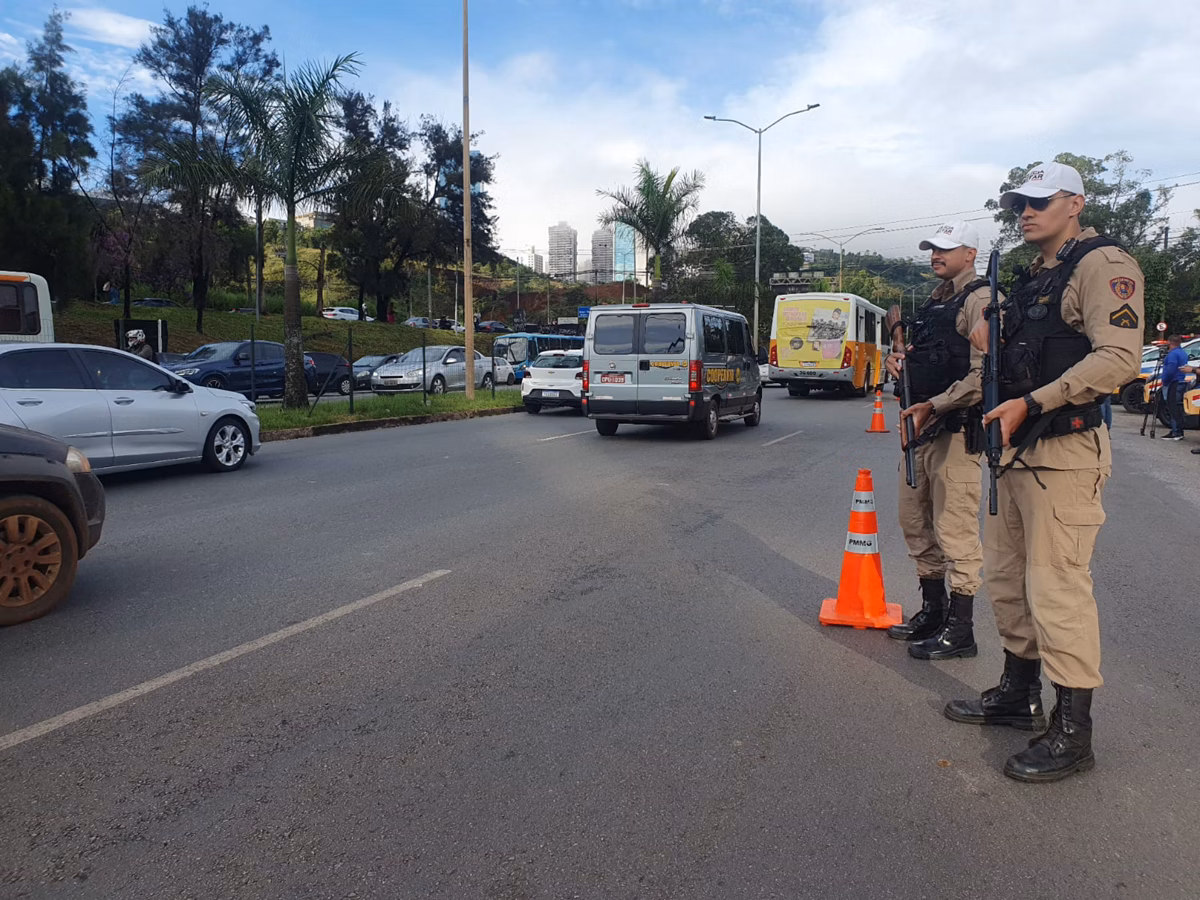 Estradas de MG terão cerca de 100 pontos de fiscalização durante feriado prolongado